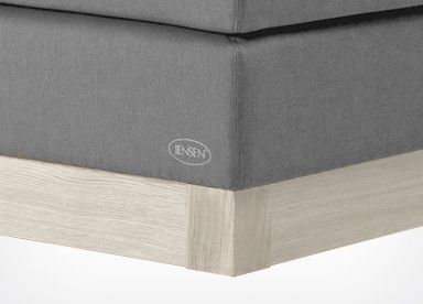 Jensen Mistral Sokkel-hvidpigmenteret Eg-160x200