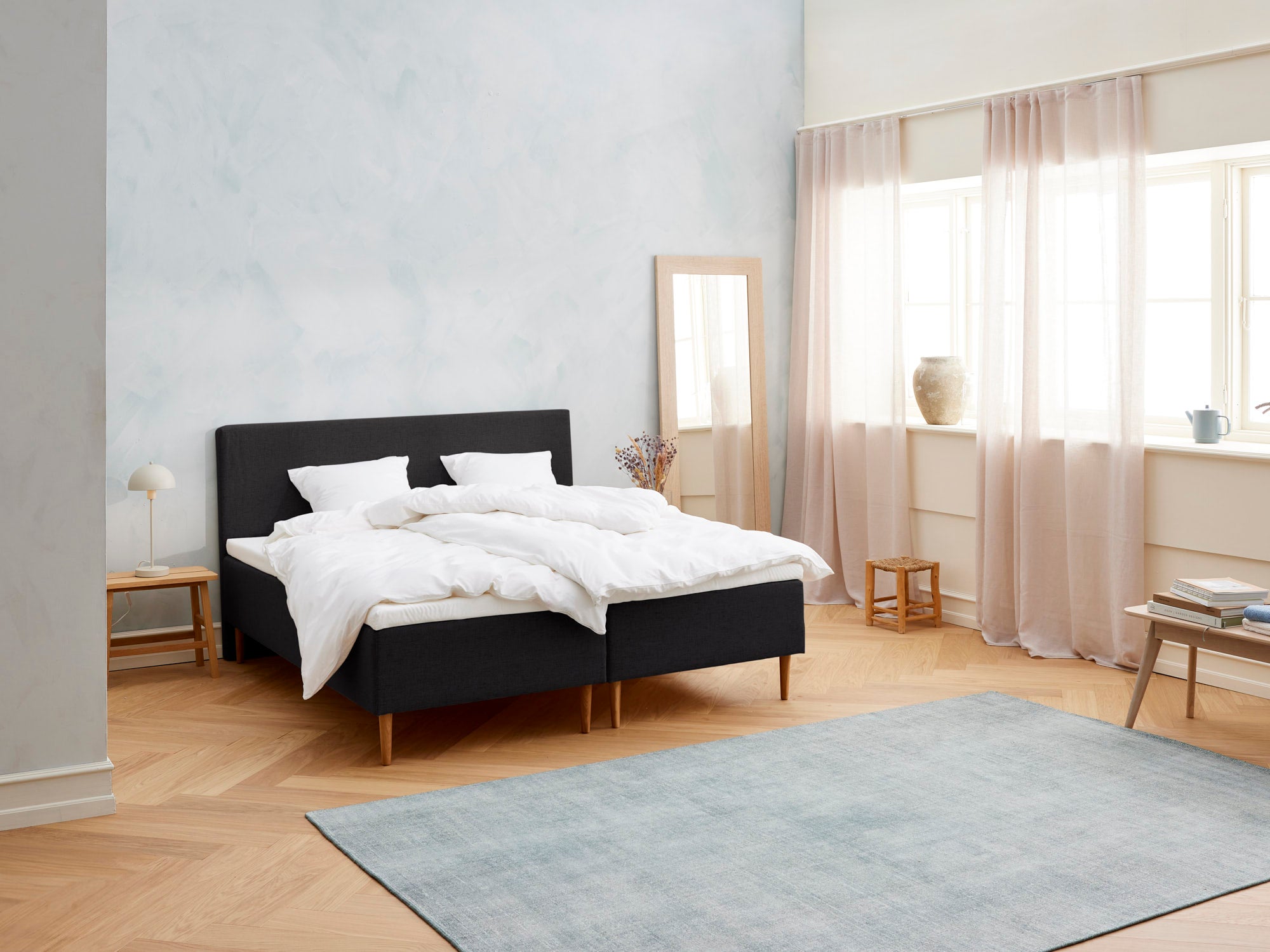 Fabrikkens Kølende Boxmadras Sort 180x210 Cm